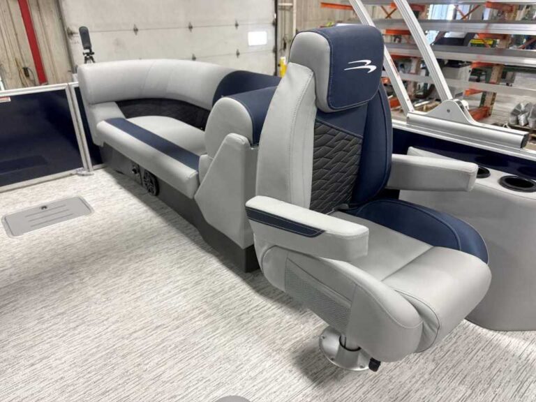 2026 Bennington 23SSR - SPS - HANDICAP ACCESSIBLE!!! US-ETWC6775K526 [photo 17]